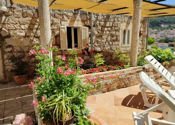 Peaceful House In Appartement