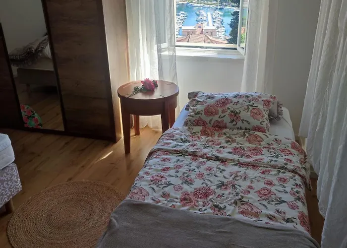 Peaceful House In Appartement