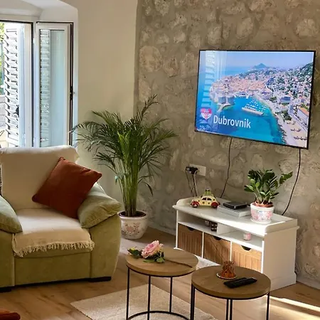 아파트 Peaceful House In *