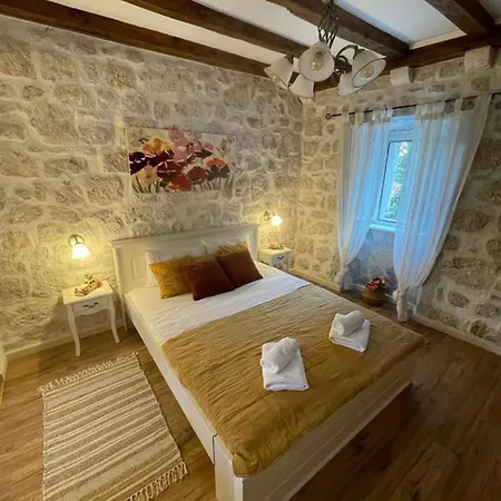 Appartamento Peaceful House In *