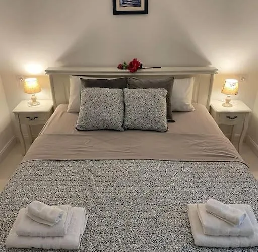 Peaceful House In Apartmán