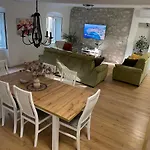 Peaceful House In Lejlighed